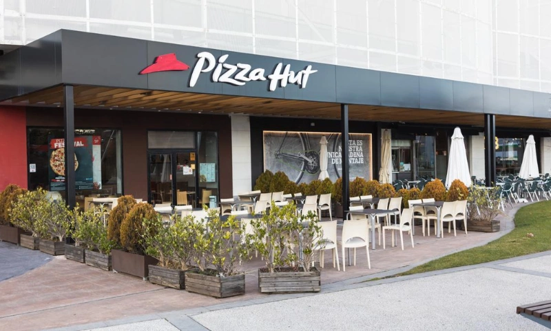 PizzaHut क्या है? इसकी शुरुआत कैसे हुई 